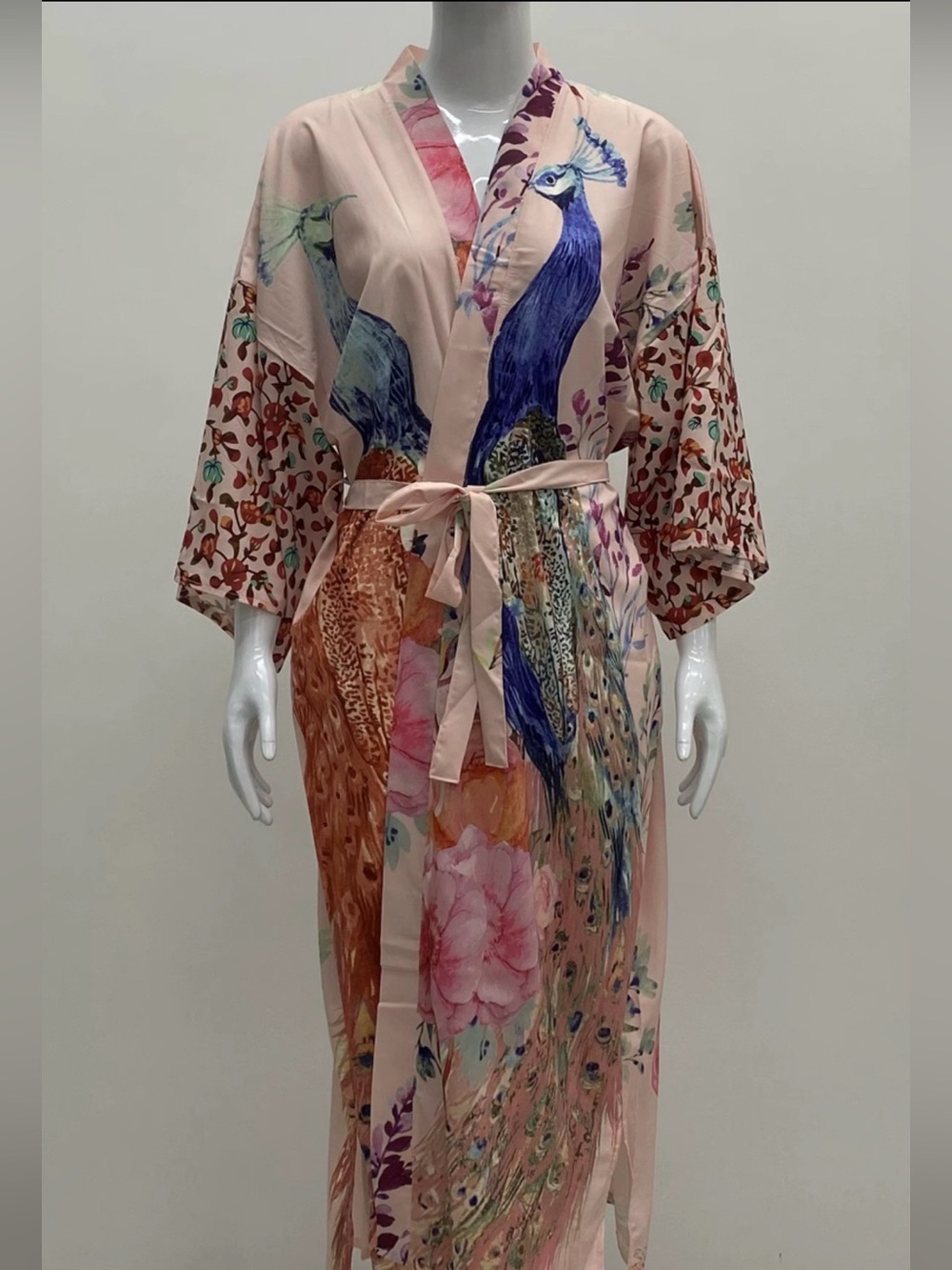 Floral & Peacock  Kimono Robe in Cream and Pink - Picture 7 of 7
